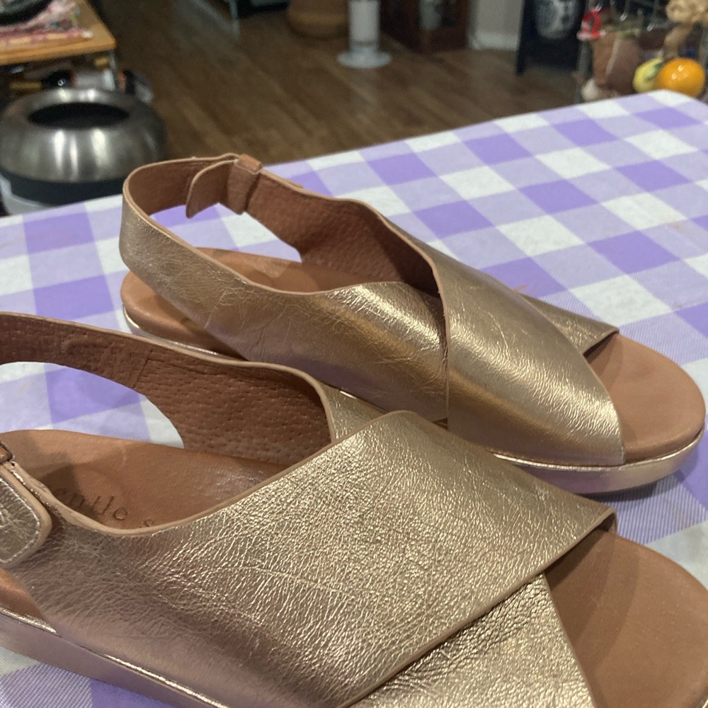 Gentle Souls Metallic gold Sandals